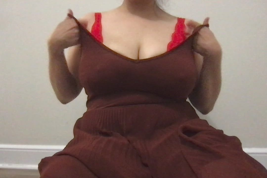 Reddit taught me to love my Asian 34 Gs! - free porn video