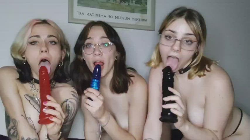Triple dildo ahegao - free porn video