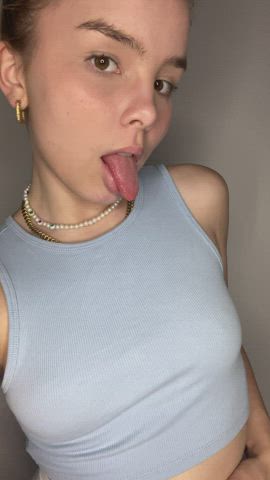 im finally 18 and just wanted to share some love - free porn video