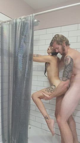 I make her cum so hard in the shower - free porn video