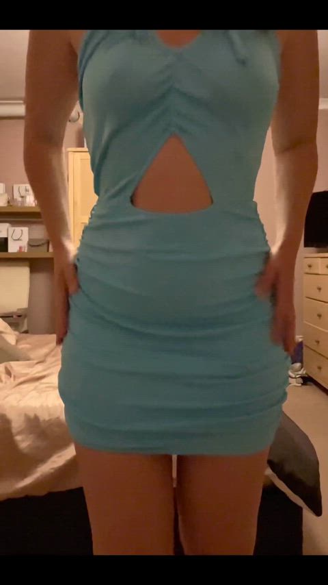 Hiking up the dress [OC] - free porn video