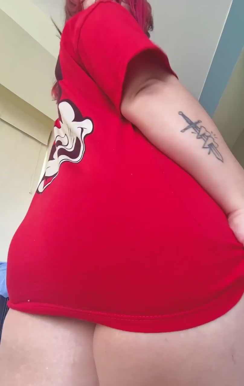 My big ass needs a hard pounding daddy - free porn video