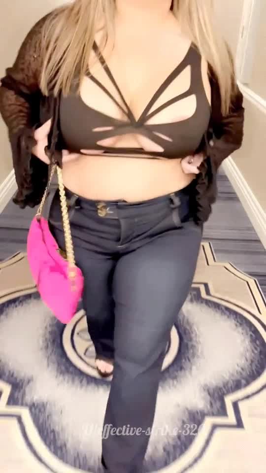 I hope this convinces you to meet me in my hotel room - free porn video
