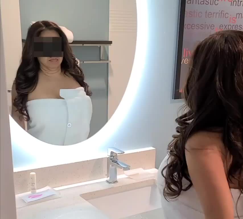 Oops, I dropped my towel - free porn video