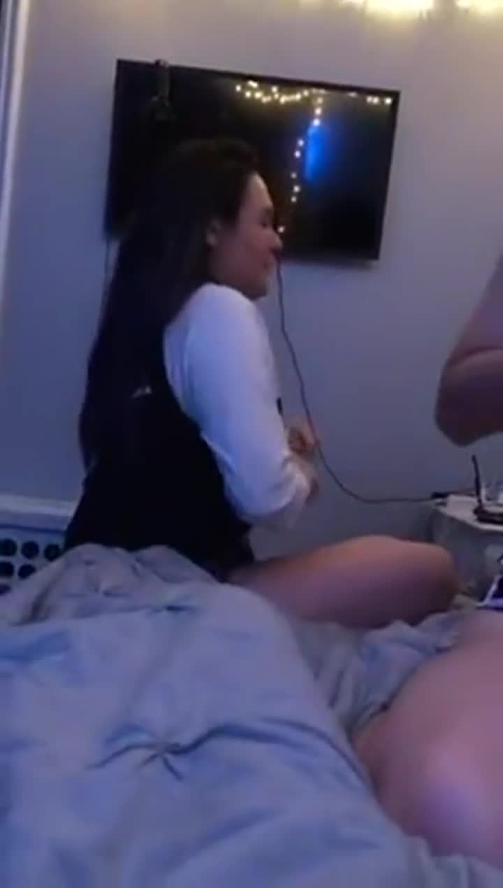 Are they hot? - free porn video