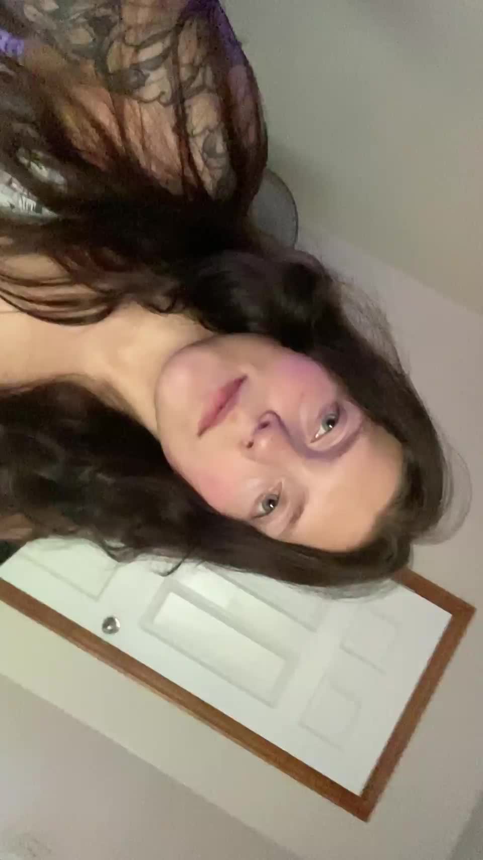 Anyone like to eat pussy purely for their own enjoyment? - free porn video