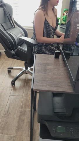 Freeuse Latina Gamer Girl - free porn video