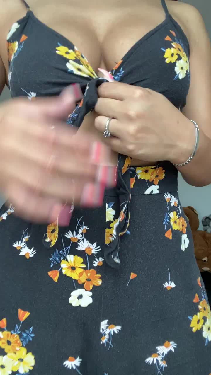 First post here, do I have what it takes? *Titty drop* - free porn video