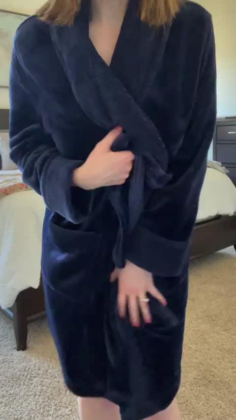 This Milf is ready for you to see what's on underneath - free porn video
