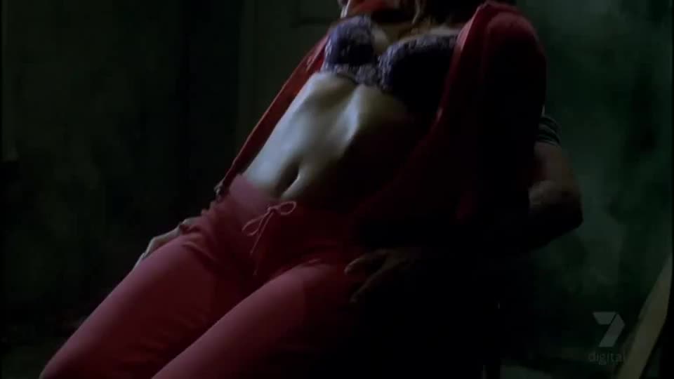 Holly Valance lapdance - free porn video
