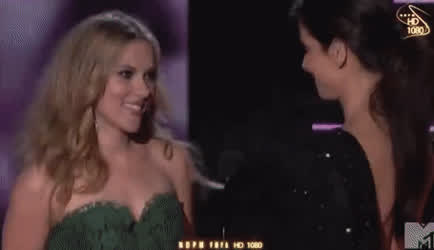 Scarlett Johansson kissing Sandra Bullock - free porn video