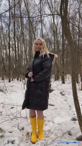 Spring is the time to fuck outside, let’s do it😜 - free porn video