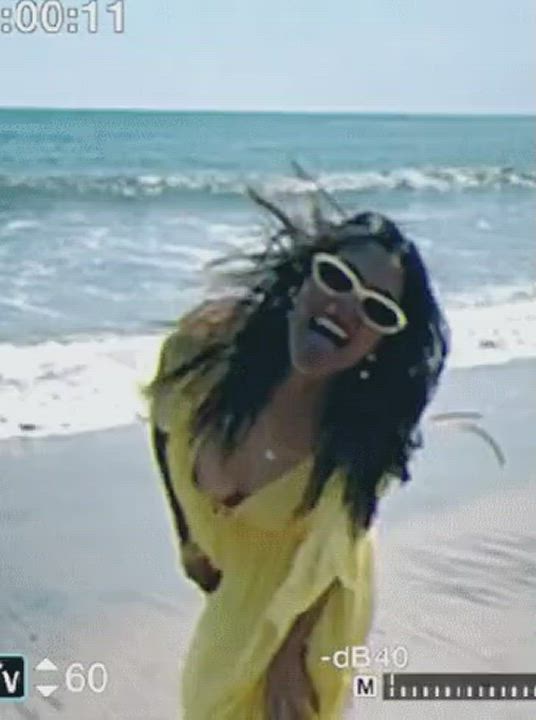 Victoria Justice nipslip - free porn video
