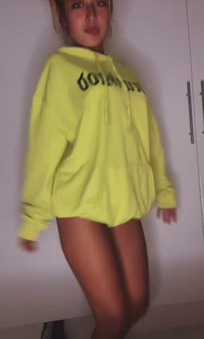 Am I cute enough for you to cum in daddy? - free porn video