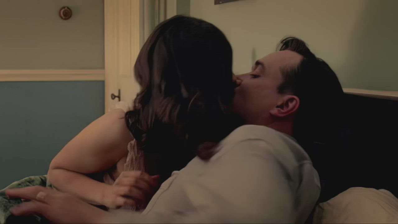 Hayley Atwell went braless for this one - free porn video