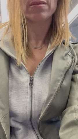 Airport shenanigans [GIF] - free porn video