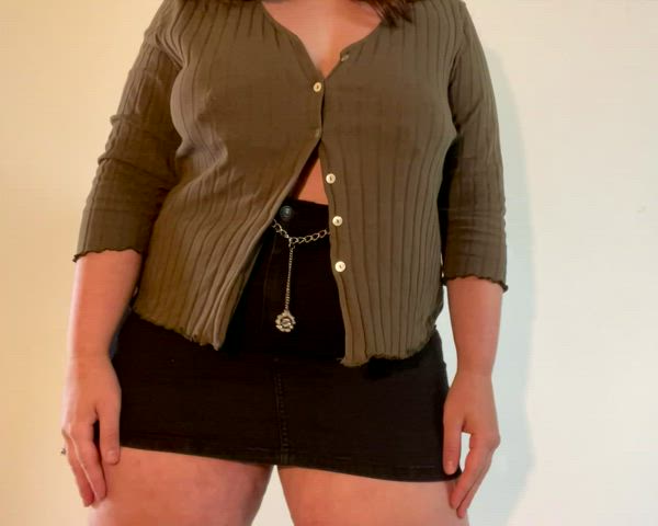 Spicing things up a bit for this weeks Titty Tuesday 😏 - free porn video