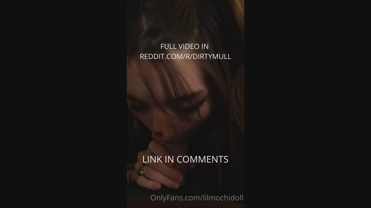 GET HER LILMOCHIDOLL HOT BLOWJOB BF LNK IN COMMNTS - free porn video