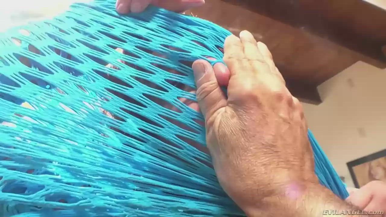 Warm up - free porn video