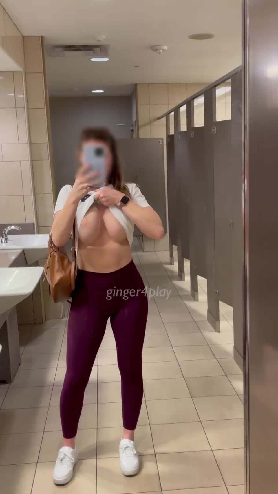 Office bathroom is so lonely - free porn video
