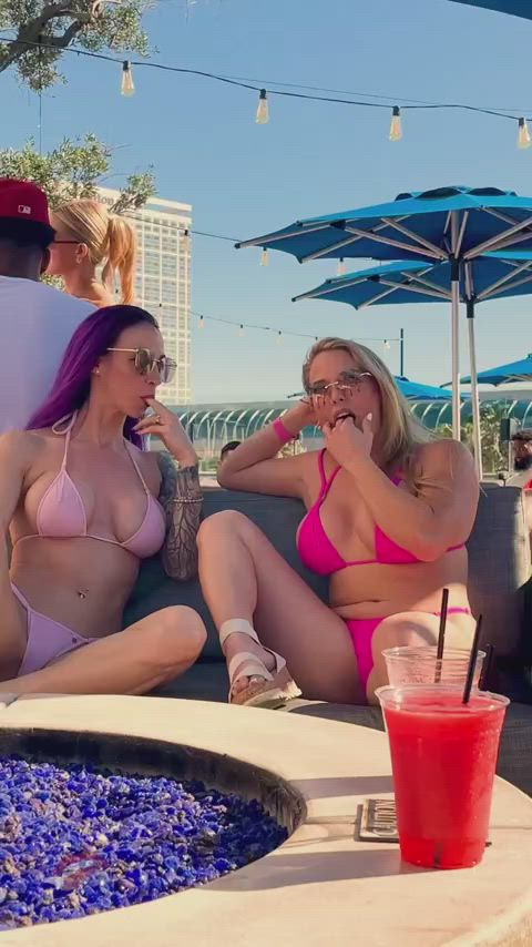 Nothing wrong with a bit of exhibitionism - free porn video