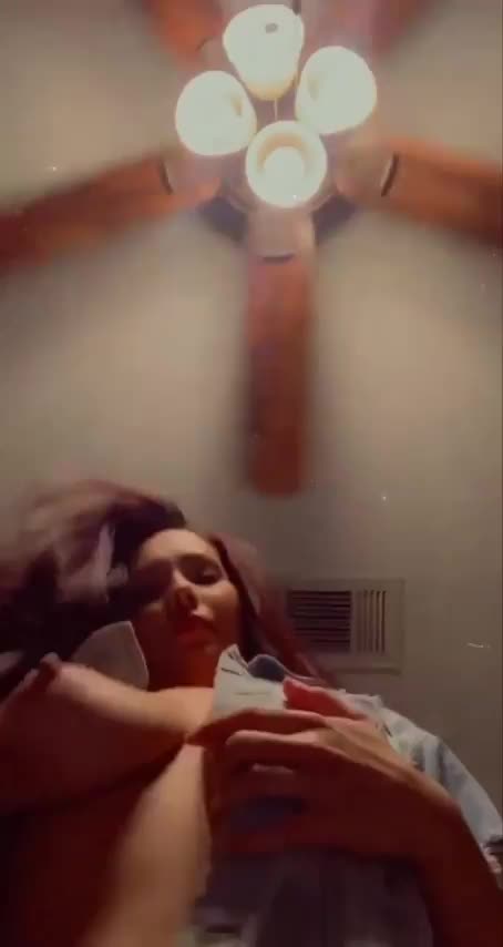 Open up because I'm cumming down! - free porn video