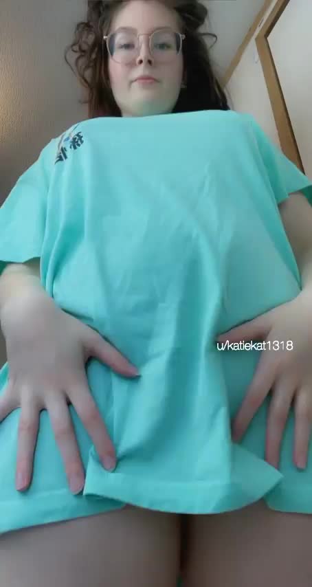 Nerdy & pale is a dangerous combo - free porn video