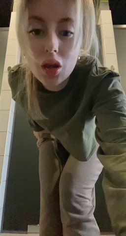 I hope my trainer doesn’t see this - free porn video
