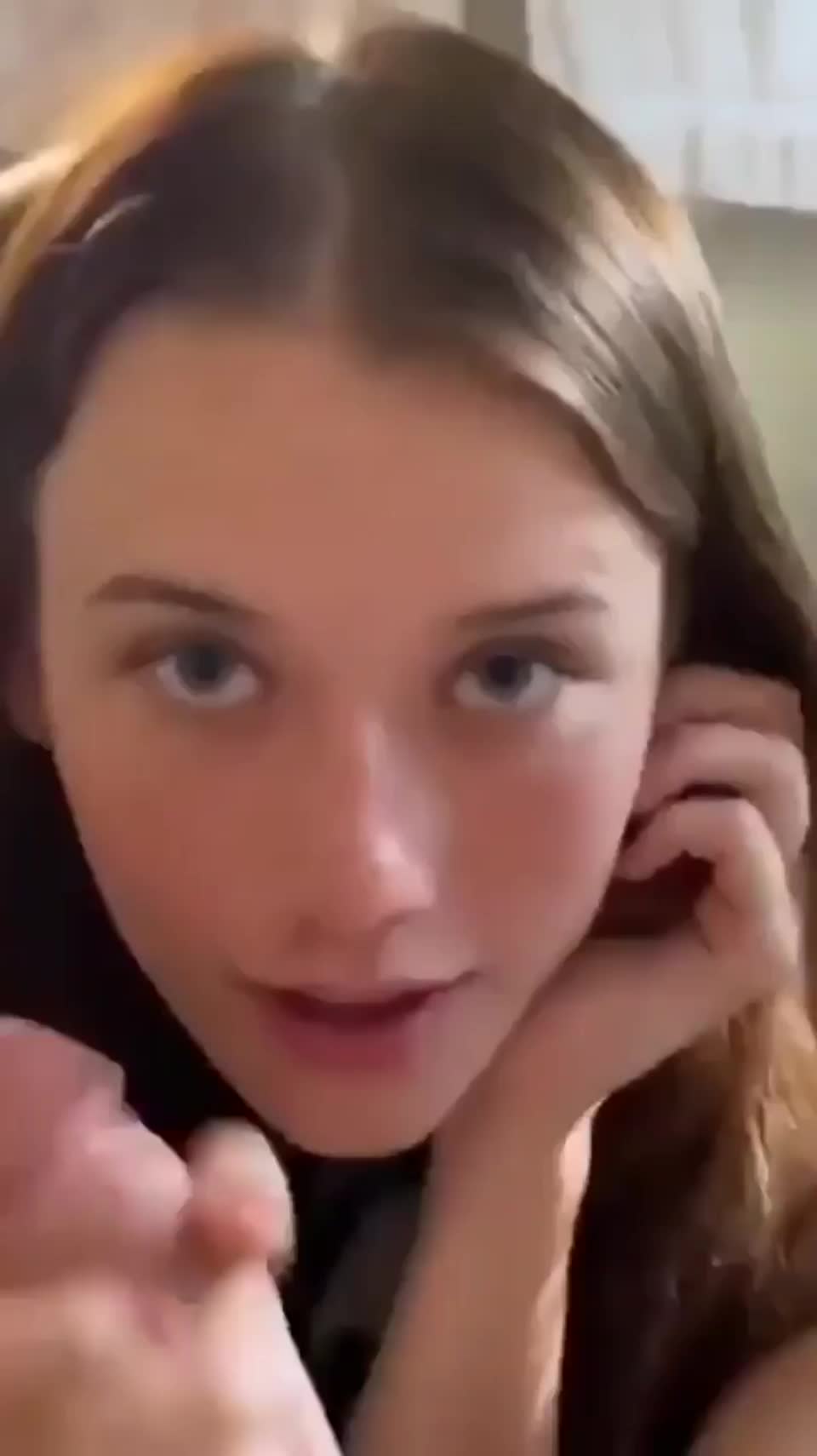 finishing in her mouth - free porn video