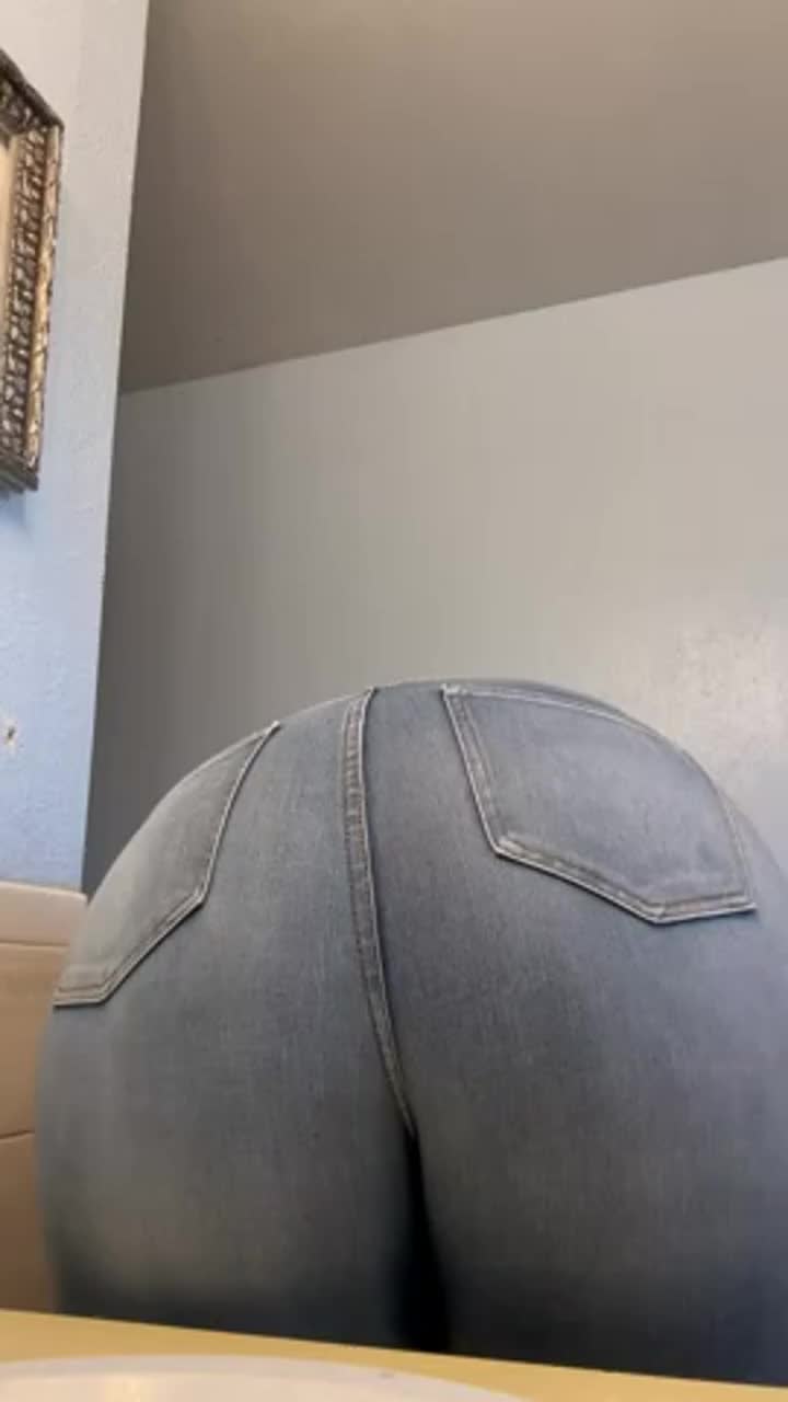 I’ll just sit right here - free porn video
