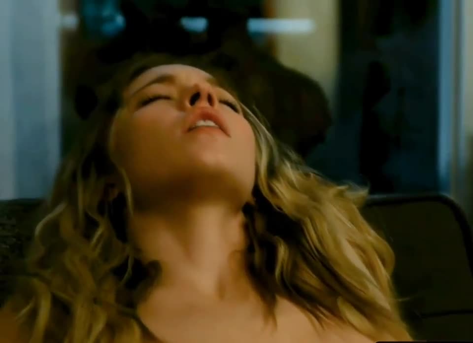 Hot Sydney Sweeney - free porn video