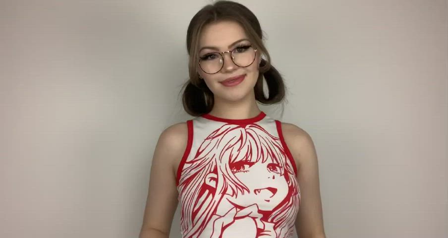 Nerdy girls give the best head, i bet my pussy on it :) - free porn video