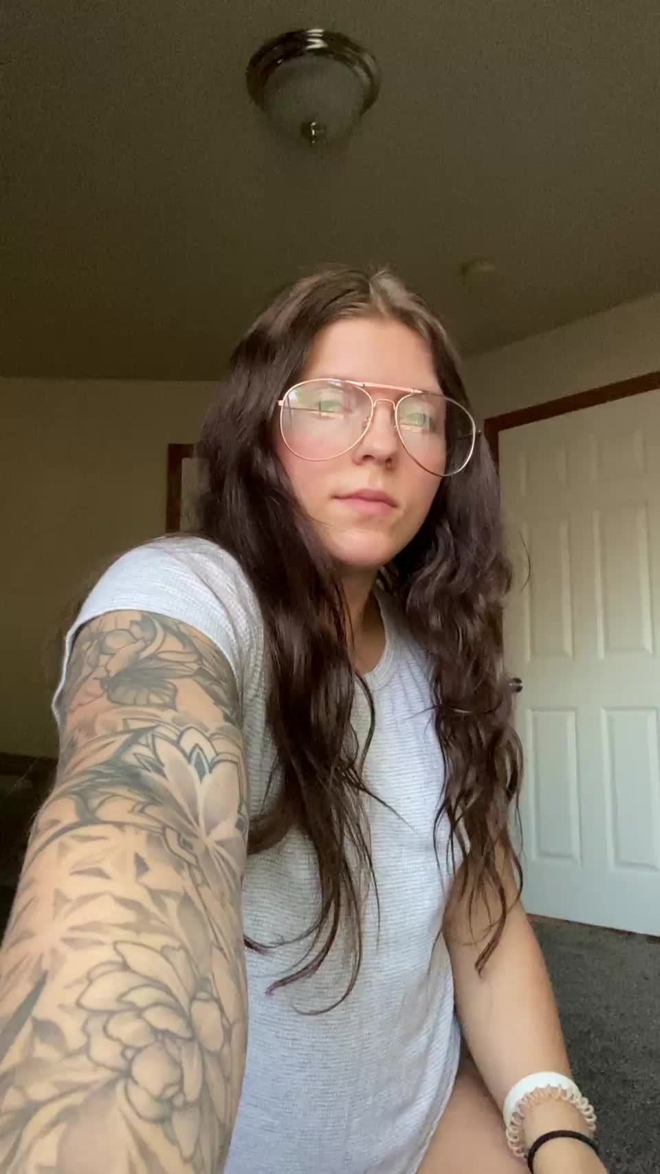 My ass is so big for my size lol - free porn video