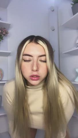 Homework are done so now it´s time to have some fuuun, Is it a good idea ? - free porn video
