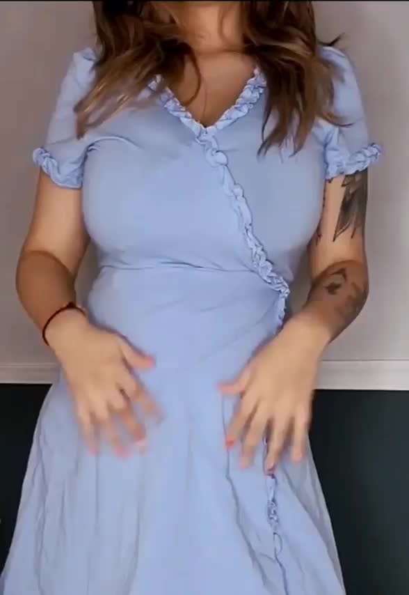 Be honest, you didn't expect those underneath lol 😆 - free porn video