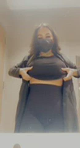 Titty drop and bounce at work - free porn video