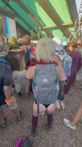 The group of guys behind me all high fived Daddy after he flashed my asshole to them 🙈 - free porn video