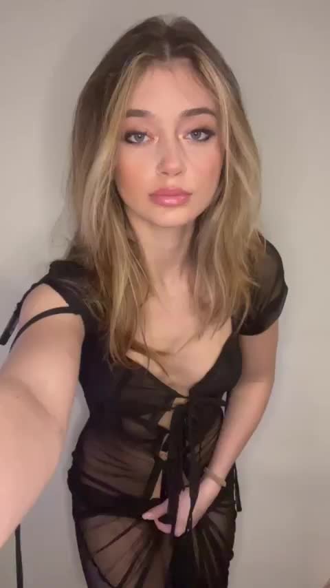 This thing just keeps coming off 😉 - free porn video