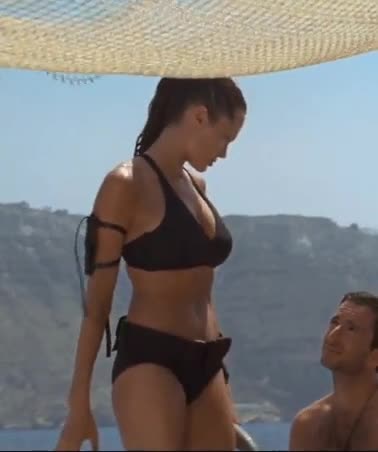 Peak Angelina Jolie - free porn video