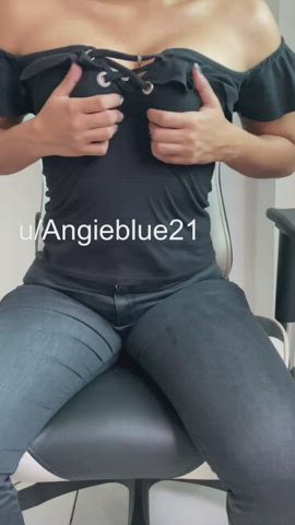 Use one emoji to describe my boobies - free porn video