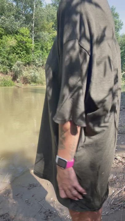 at a picnic with friends. I went to the side to undress for you) - free porn video