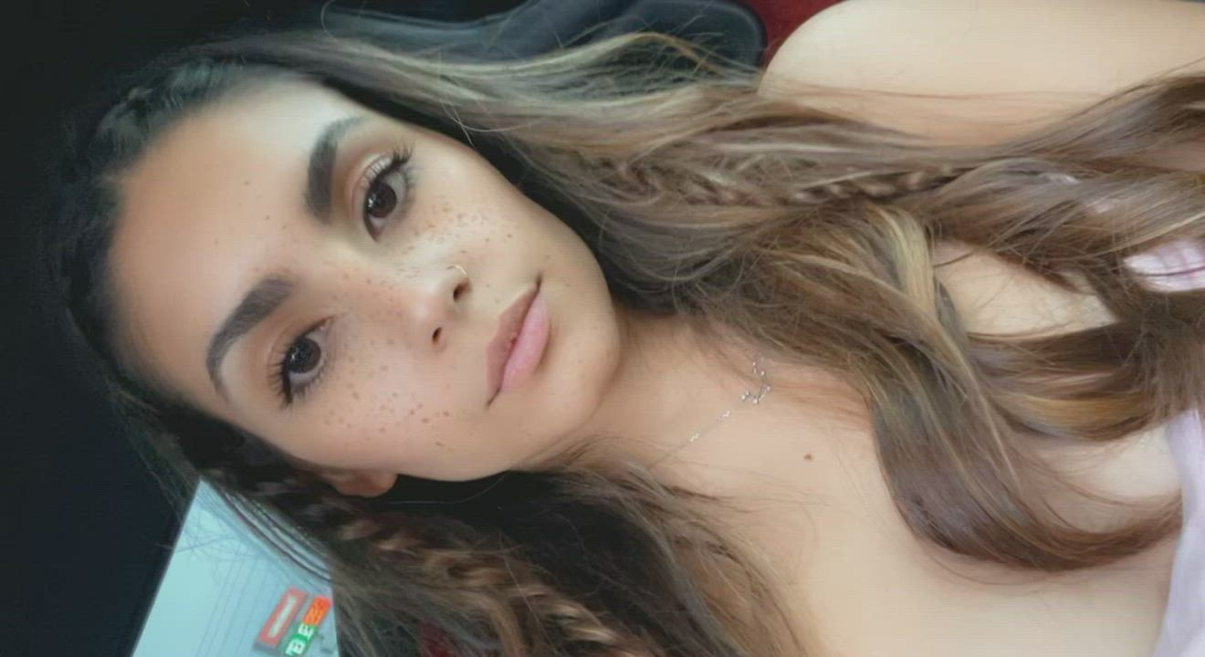 When a hot guy says hi to me at the mall [gif] - free porn video