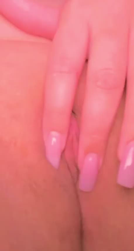 Give my pussy some kisses :) - free porn video