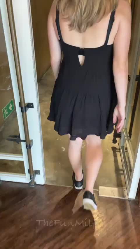 I’m 100% sure the security guard saw this and then went to rewatch it on the cctv! [GIF] - free porn video