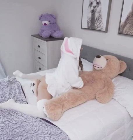 Stepsis can’t hold back her urges anymore. - free porn video