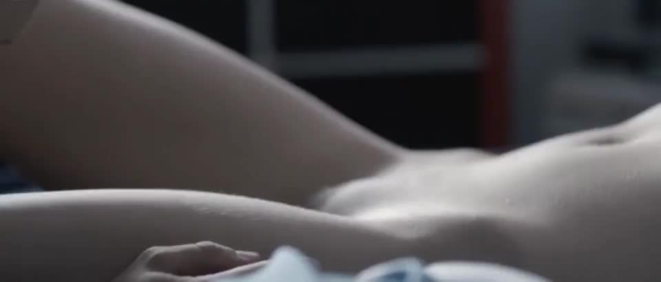 Marta Nieradkiewicz - Cunnilingus Scene in "Floating Skyscrapers" (2013) - free porn video