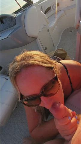 Mouthful of cum on the boat - free porn video