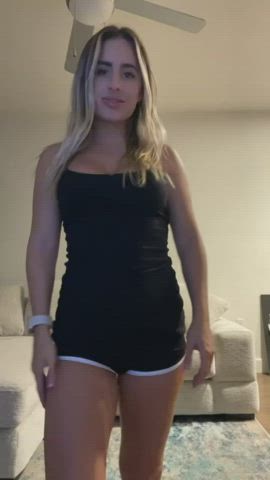 Hi, here’s my tits 👋🏼 - free porn video