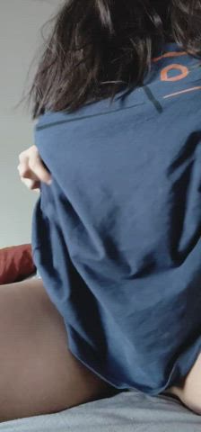 Rubbing feels so good - free porn video