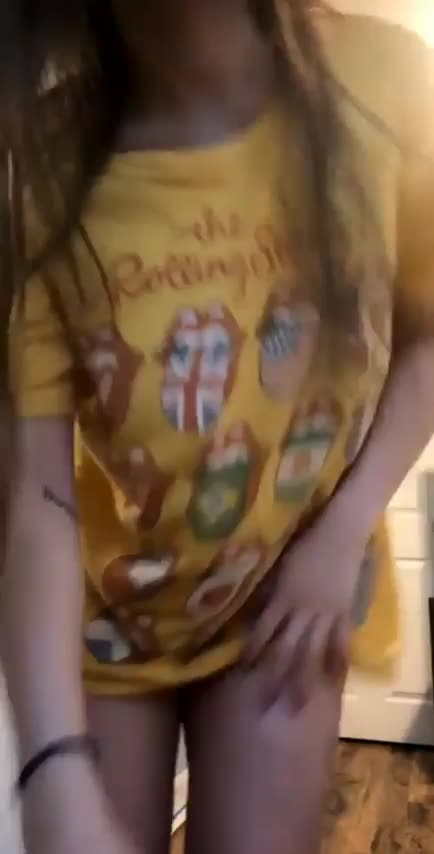 I hate bra bro 😒😑 - free porn video